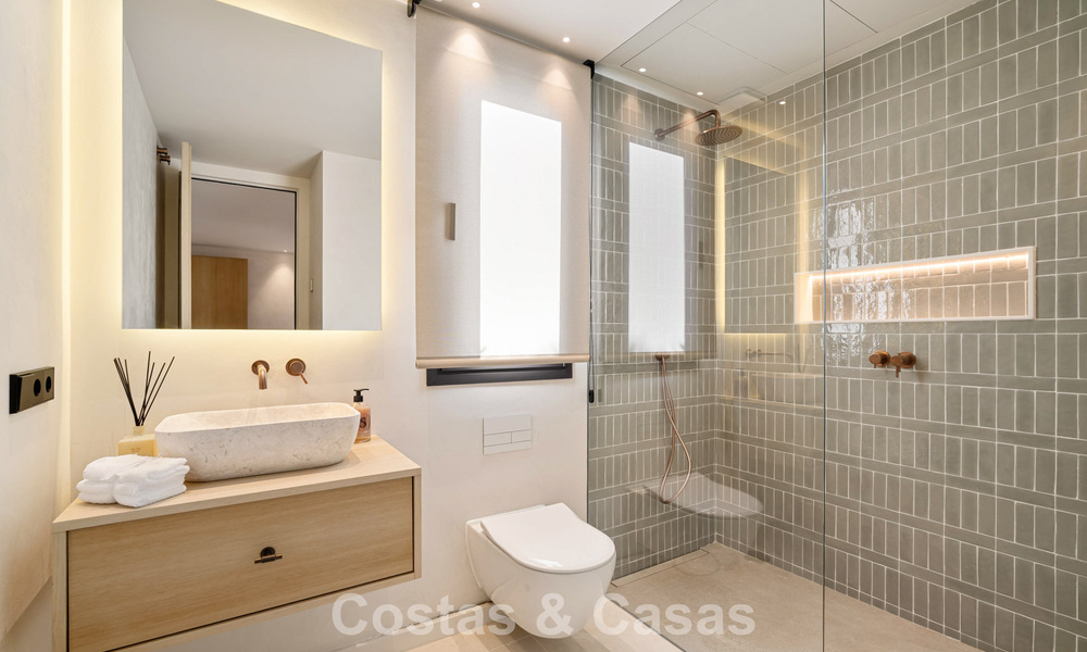 Move-in ready, single level luxury villa for sale in Nueva Andalucia’s Golf Valley, Marbella 781005