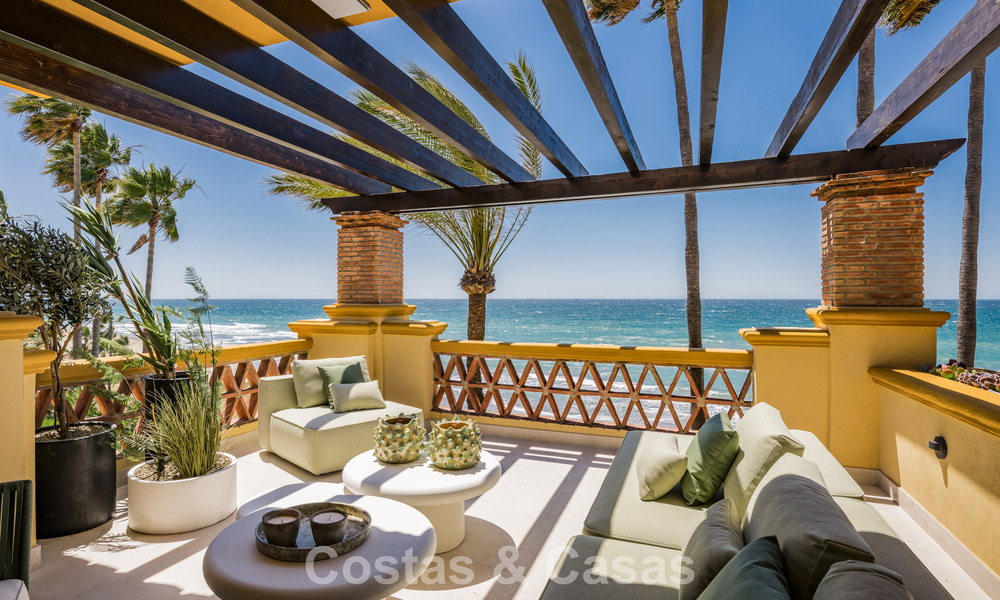 Luxurious 3-bedroom beachfront apartment with frontal sea views for sale east of Marbella centre 780908