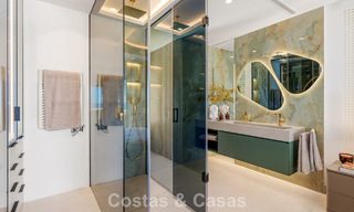 Luxurious 3-bedroom beachfront apartment with frontal sea views for sale east of Marbella centre 780919 