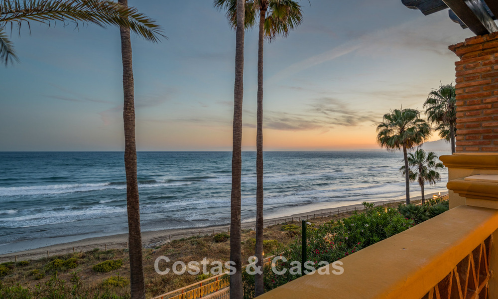 Luxurious 3-bedroom beachfront apartment with frontal sea views for sale east of Marbella centre 780981