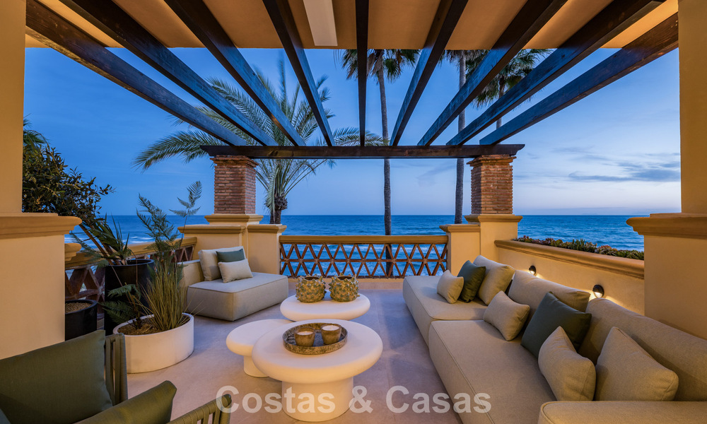 Luxurious 3-bedroom beachfront apartment with frontal sea views for sale east of Marbella centre 781014