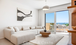Move-in ready beach apartment with stunning sea views for sale in the western part of Estepona 781080 