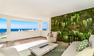 Renovated, spacious 5-bedroom apartment for sale in Puerto Banus, Marbella 781223 