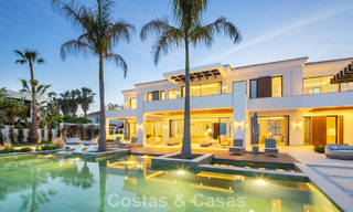 Exclusive luxury villa with modern Andalusian architecture for sale with panoramic sea views in Marbella - Benahavis 781177 