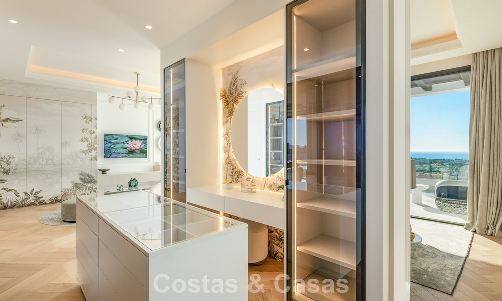 Exclusive luxury villa with modern Andalusian architecture for sale with panoramic sea views in Marbella - Benahavis 781191