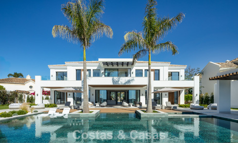 Exclusive luxury villa with modern Andalusian architecture for sale with panoramic sea views in Marbella - Benahavis 781201