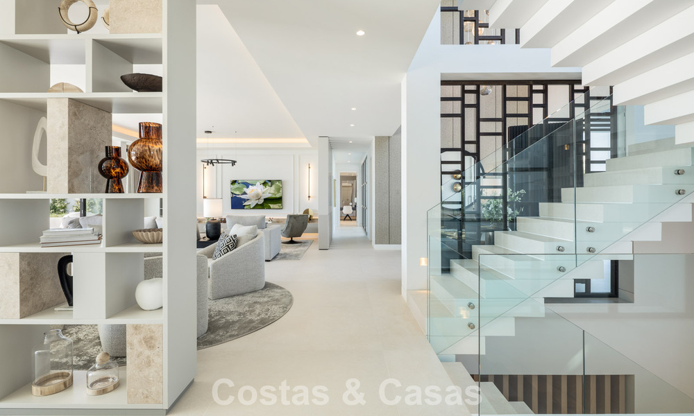 Exclusive luxury villa with modern Andalusian architecture for sale with panoramic sea views in Marbella - Benahavis 781205