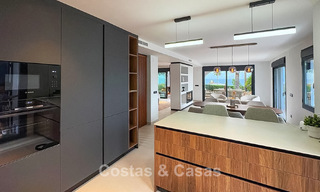 Luxury single storey villa with sea views for sale near the beach and golf course in Mijas Costa, Costa del Sol 781224 
