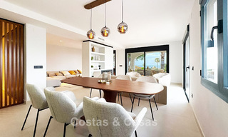 Luxury single storey villa with sea views for sale near the beach and golf course in Mijas Costa, Costa del Sol 781226 