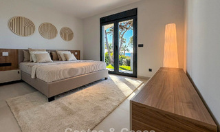 Luxury single storey villa with sea views for sale near the beach and golf course in Mijas Costa, Costa del Sol 781227 