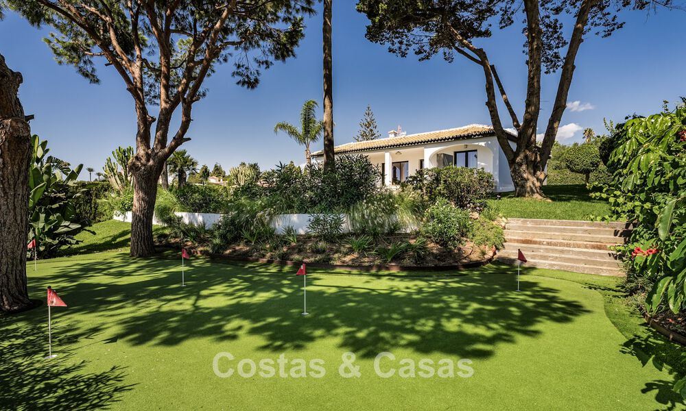 Luxury single storey villa with sea views for sale near the beach and golf course in Mijas Costa, Costa del Sol 781234