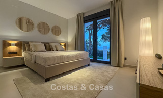 Luxury single storey villa with sea views for sale near the beach and golf course in Mijas Costa, Costa del Sol 781248 