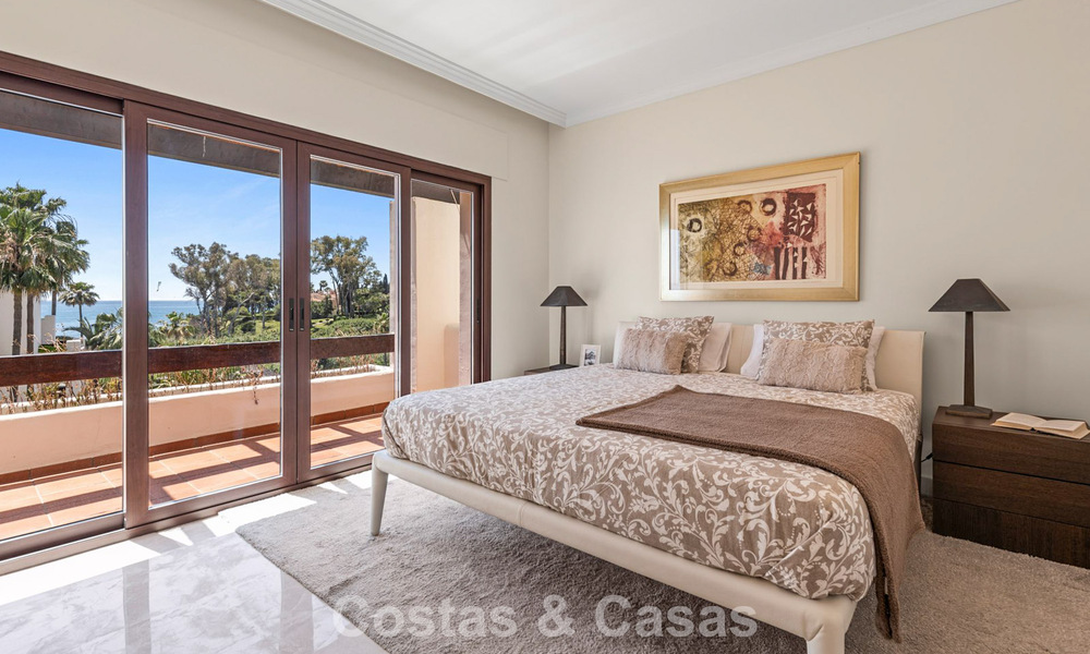 Luxury penthouse for sale on the beach on the New Golden Mile between Marbella and Estepona 781267