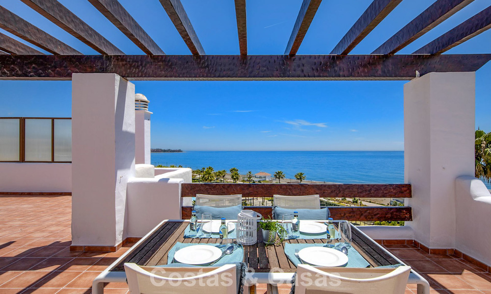 Luxury penthouse for sale on the beach on the New Golden Mile between Marbella and Estepona 781275