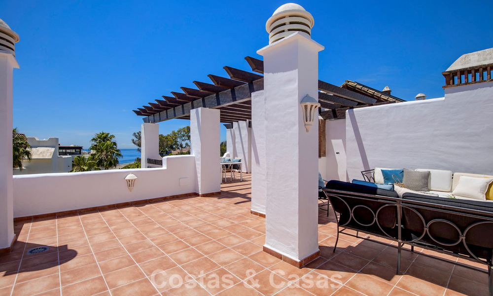 Luxury penthouse for sale on the beach on the New Golden Mile between Marbella and Estepona 781278
