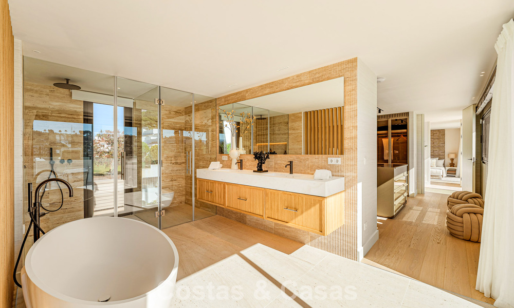 Spectacular luxury villa for sale in a sought-after urbanisation in Nueva Andalucia, Marbella 781303