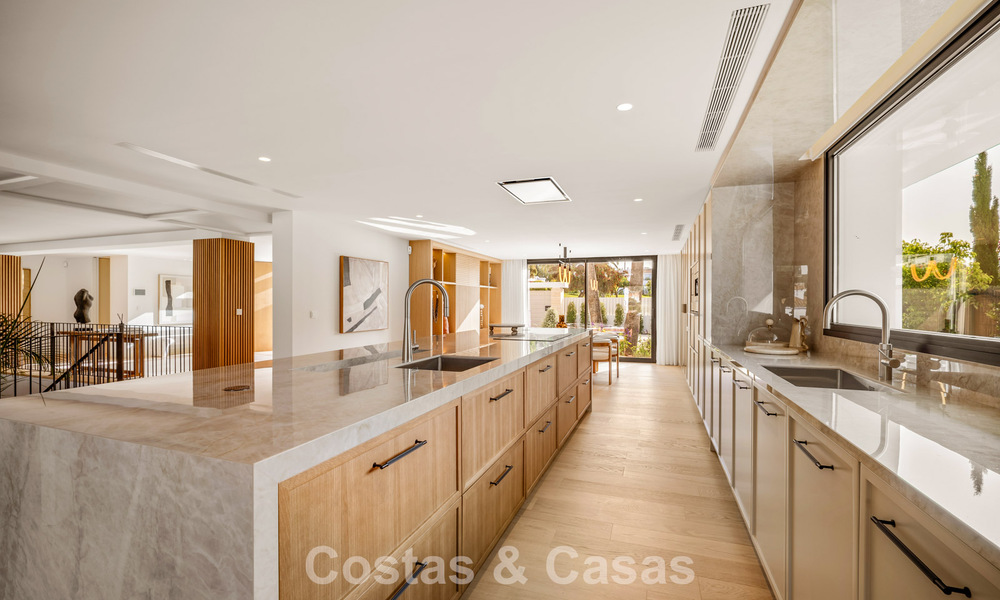 Spectacular luxury villa for sale in a sought-after urbanisation in Nueva Andalucia, Marbella 781350