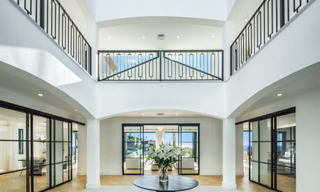 Move-in ready luxury villa with contemporary Spanish architecture and sea views for sale in Marbella - Benahavis 781361