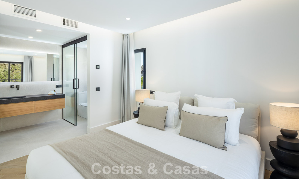 Move-in ready luxury villa with contemporary Spanish architecture and sea views for sale in Marbella - Benahavis 781372