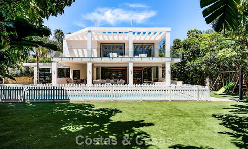 Modernist family villa for sale, in a sought-after community in La Quinta, Marbella - Benahavis 781410