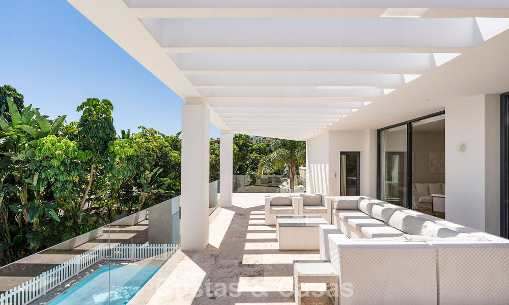 Modernist family villa for sale, in a sought-after community in La Quinta, Marbella - Benahavis 781433