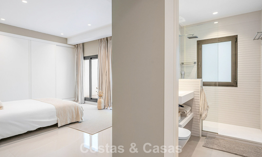 Modernist family villa for sale, in a sought-after community in La Quinta, Marbella - Benahavis 781436