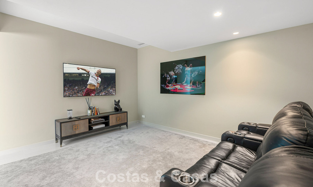 Modernist family villa for sale, in a sought-after community in La Quinta, Marbella - Benahavis 781445