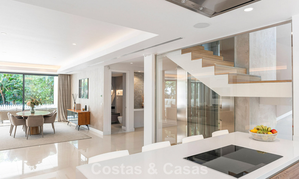 Modernist family villa for sale, in a sought-after community in La Quinta, Marbella - Benahavis 781449