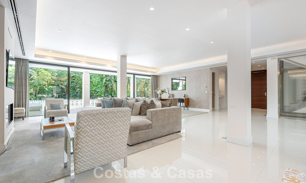 Modernist family villa for sale, in a sought-after community in La Quinta, Marbella - Benahavis 781452