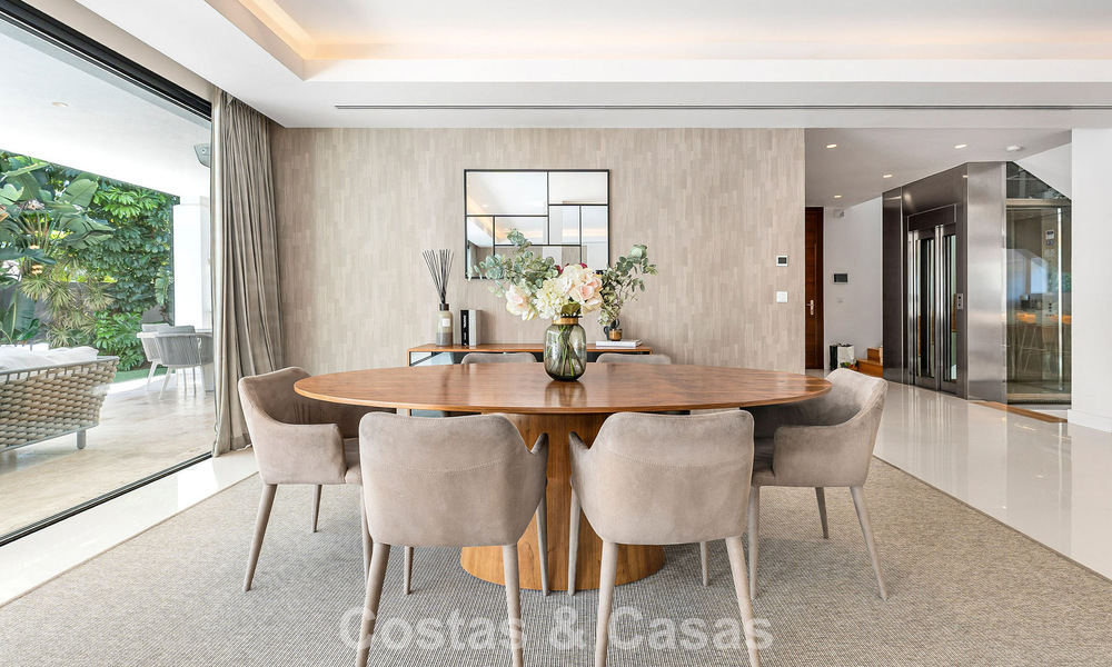Modernist family villa for sale, in a sought-after community in La Quinta, Marbella - Benahavis 781457