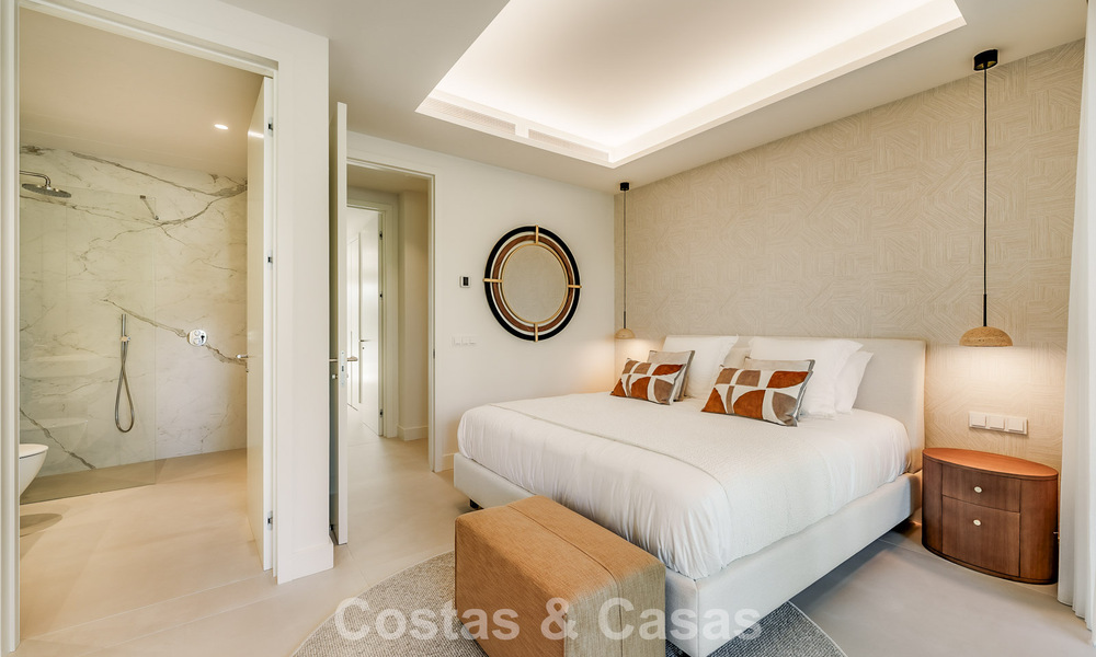 Superior triplex apartment with private garden and pool for sale in the centre of Marbella's Golden Mile 781476