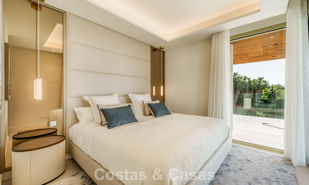 Superior triplex apartment with private garden and pool for sale in the centre of Marbella's Golden Mile 781479