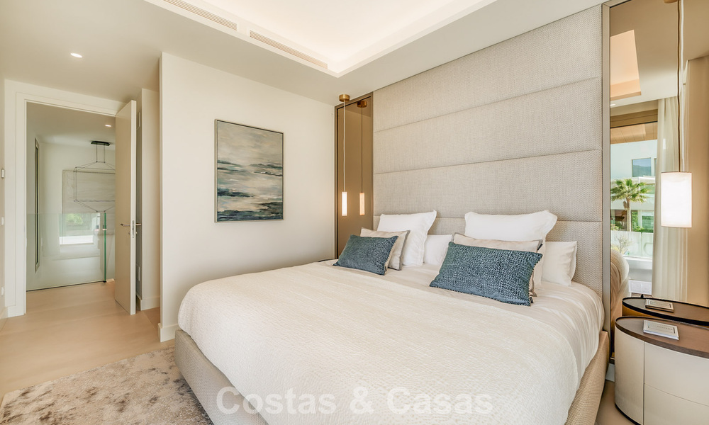 Superior triplex apartment with private garden and pool for sale in the centre of Marbella's Golden Mile 781480