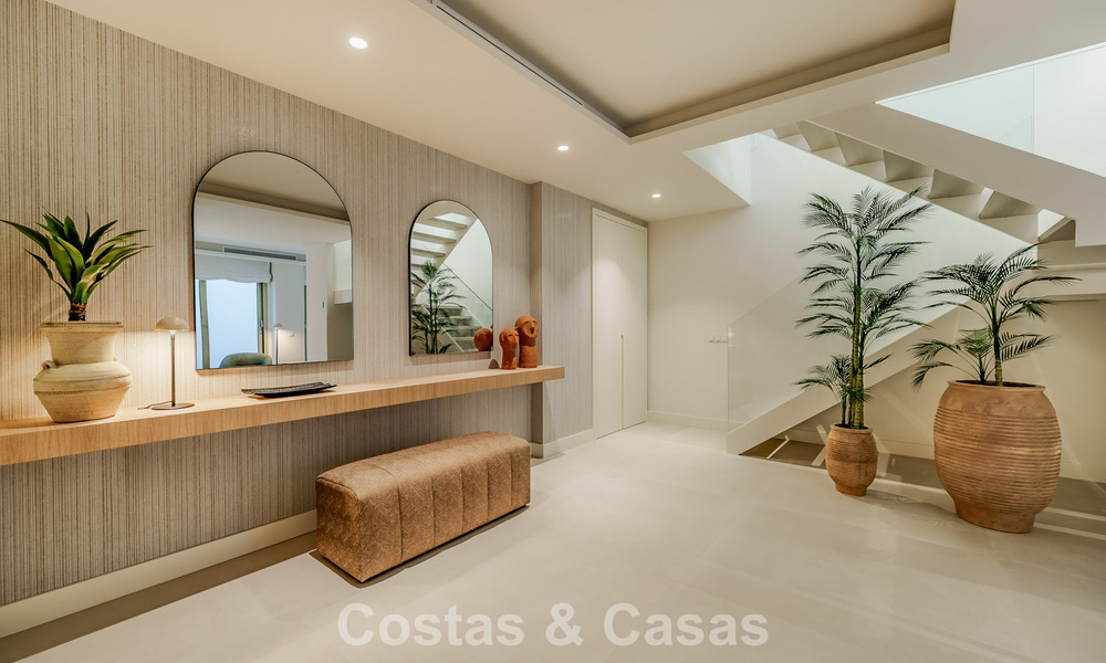 Superior triplex apartment with private garden and pool for sale in the centre of Marbella's Golden Mile 781485