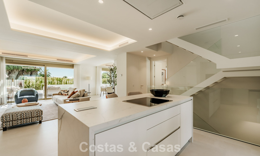 Superior triplex apartment with private garden and pool for sale in the centre of Marbella's Golden Mile 781488