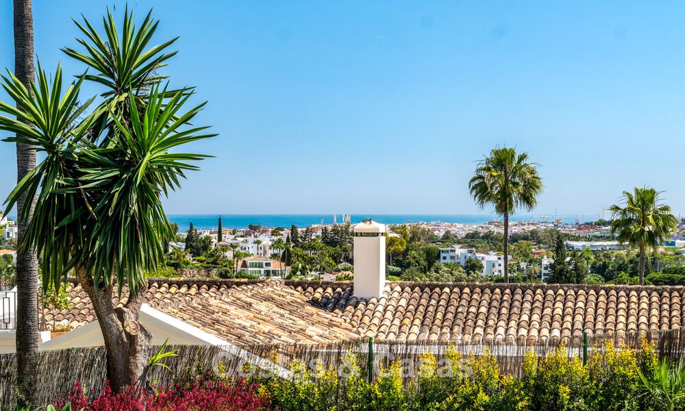 Mediterranean luxury villa with timeless appeal for sale in the prestigious Nueva Andalucía area of Marbella 781531
