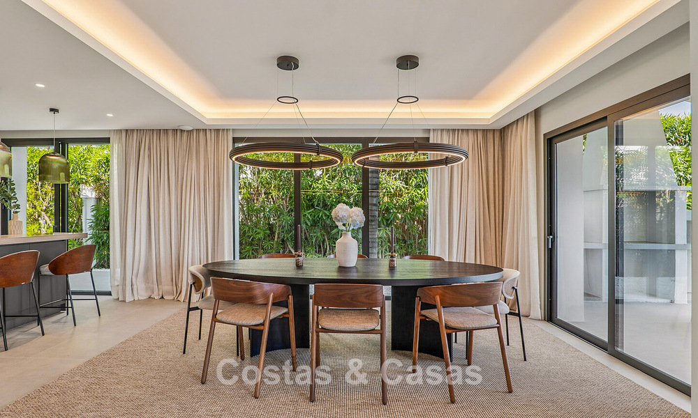 Mediterranean luxury villa with timeless appeal for sale in the prestigious Nueva Andalucía area of Marbella 781556