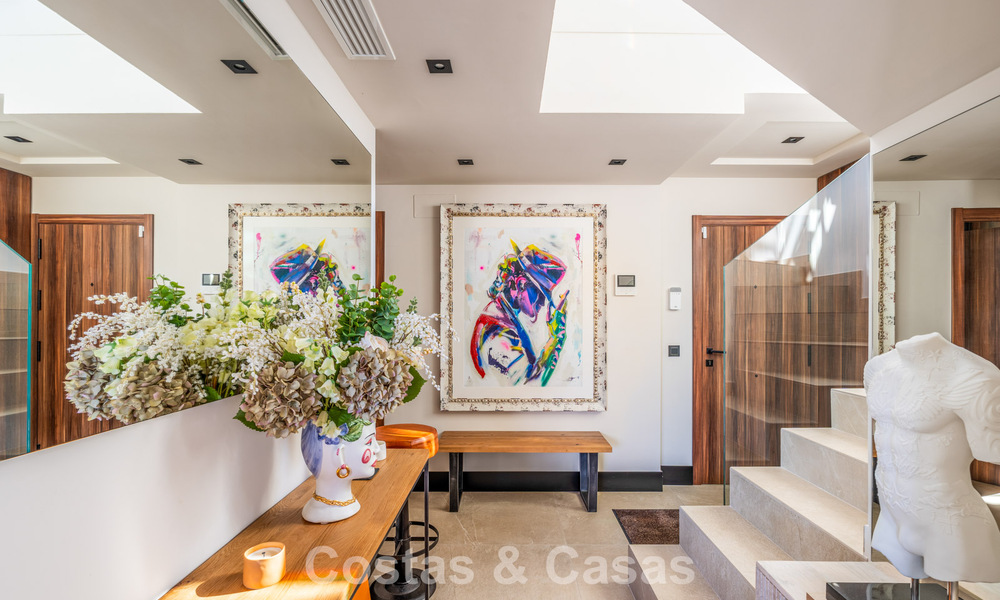 Move-in ready, modern penthouse in a lakeside complex with panoramic views for sale in Nueva Andalucia, Marbella 781567