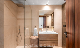Move-in ready, modern penthouse in a lakeside complex with panoramic views for sale in Nueva Andalucia, Marbella 781571 