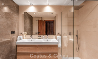 Move-in ready, modern penthouse in a lakeside complex with panoramic views for sale in Nueva Andalucia, Marbella 781572 