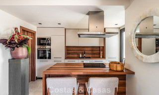Move-in ready, modern penthouse in a lakeside complex with panoramic views for sale in Nueva Andalucia, Marbella 781580 