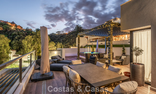 Move-in ready, modern penthouse in a lakeside complex with panoramic views for sale in Nueva Andalucia, Marbella 781591 