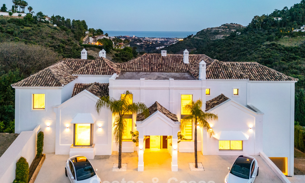Exclusive luxury villa with an Andalusian style for sale in El Madroñal in Marbella - Benahavis 781599