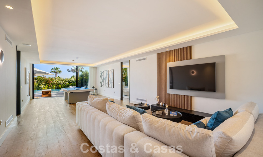 Move-in ready, state-of-the-art luxury villa for sale frontline golf in Nueva Andalucia’s Golf Valley, Marbella 781649