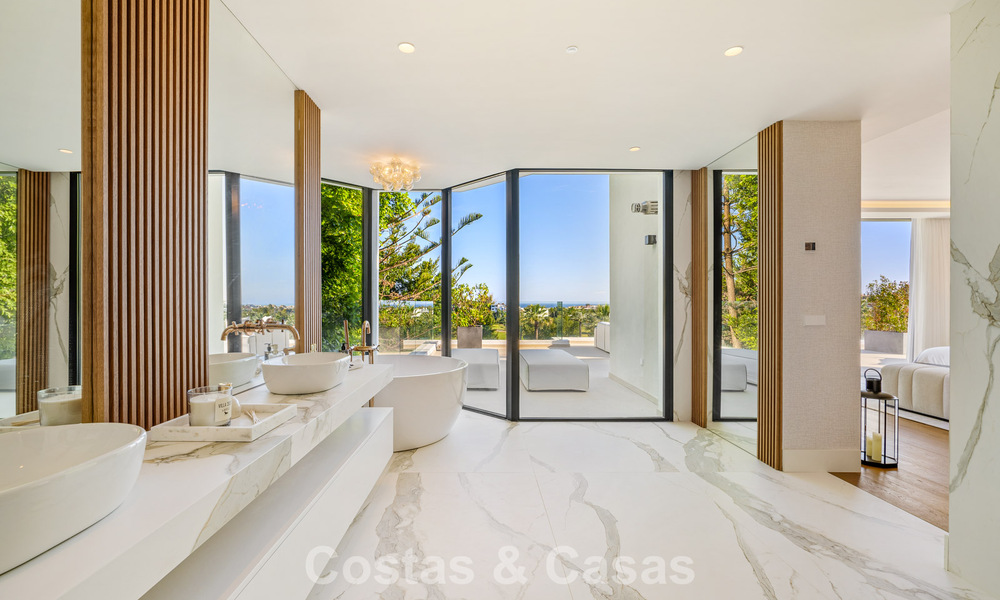 Move-in ready, state-of-the-art luxury villa for sale frontline golf in Nueva Andalucia’s Golf Valley, Marbella 781658