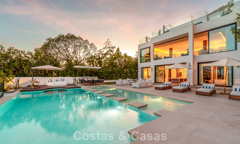 Move-in ready, state-of-the-art luxury villa for sale frontline golf in Nueva Andalucia’s Golf Valley, Marbella 781688