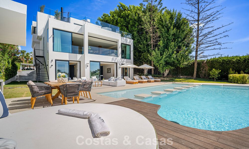 Move-in ready, state-of-the-art luxury villa for sale frontline golf in Nueva Andalucia’s Golf Valley, Marbella 781695