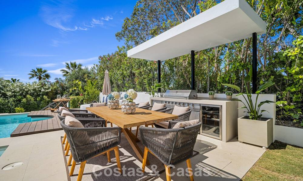 Move-in ready, state-of-the-art luxury villa for sale frontline golf in Nueva Andalucia’s Golf Valley, Marbella 781696