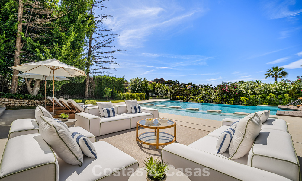 Move-in ready, state-of-the-art luxury villa for sale frontline golf in Nueva Andalucia’s Golf Valley, Marbella 781697