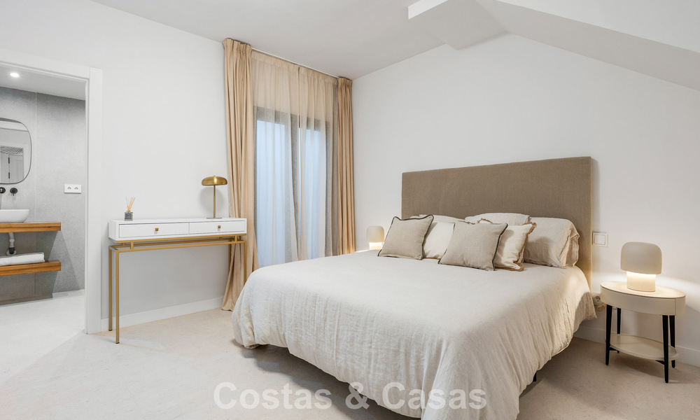 Beautifully renovated townhouse for sale frontline Aloha Golf in Nueva Andalucia, Marbella 781719